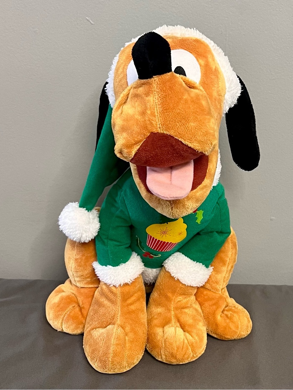 Disney Dan Dee Christmas Pluto Plush 16” Green Cupcake Sweater Holiday Toy
